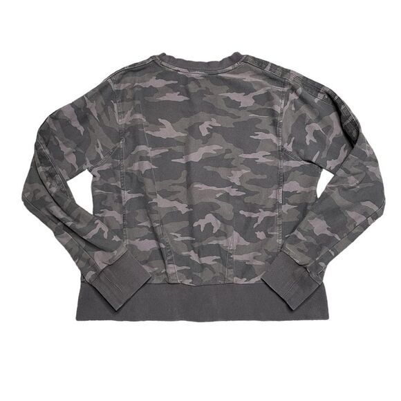 ATHLETA Farallon Camo Sweatshirt Size Medium - Picture 4 of 7